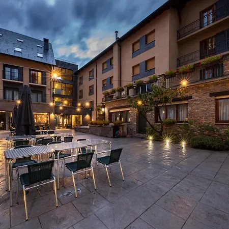 Apartahotel Trainera 3*
