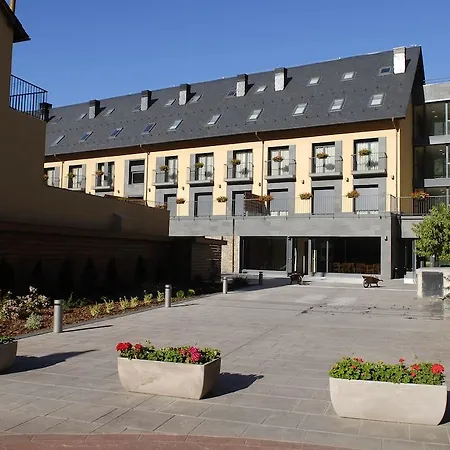 Apartahotel Trainera Esterri d'Àneu
